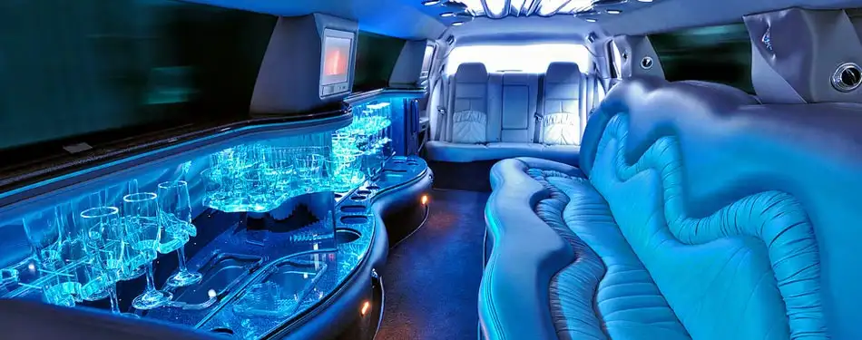 Why Choose A Limo Service In Dubai