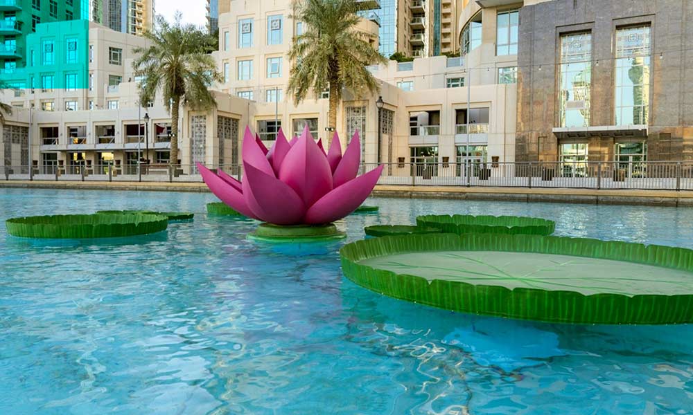 dubai fountain water bikes