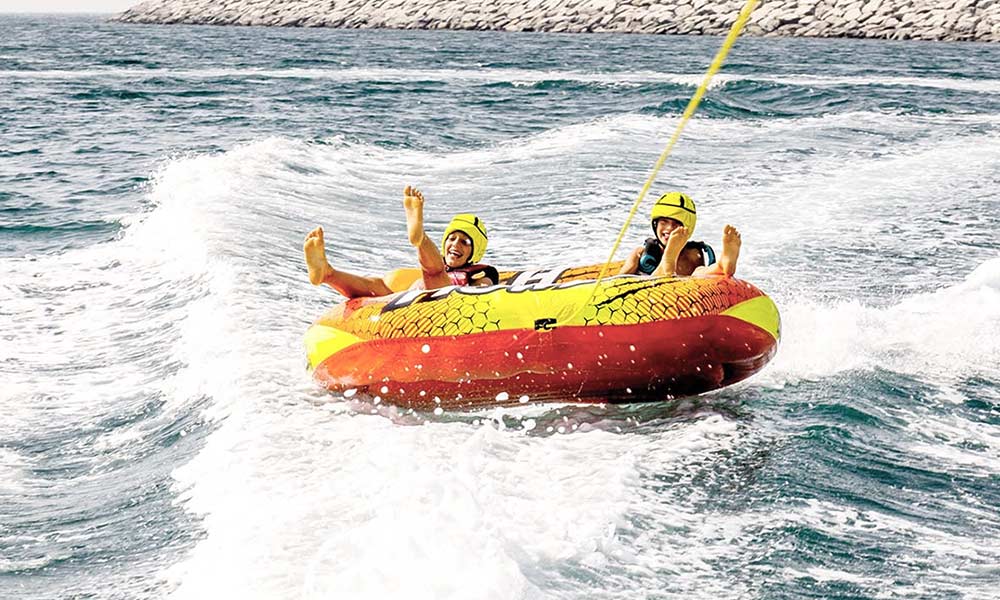 towable boat ride dubai