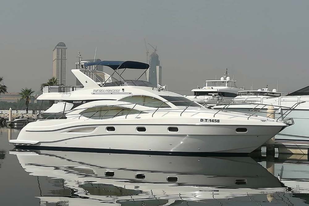 majesty yacht rental dubai